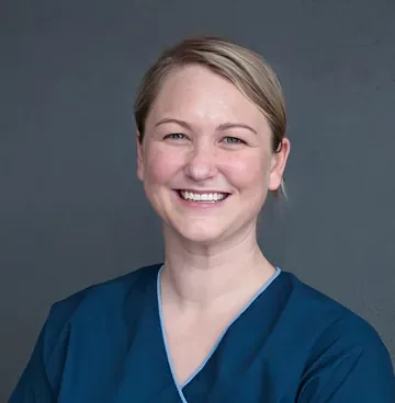Dr Georgia Schiller