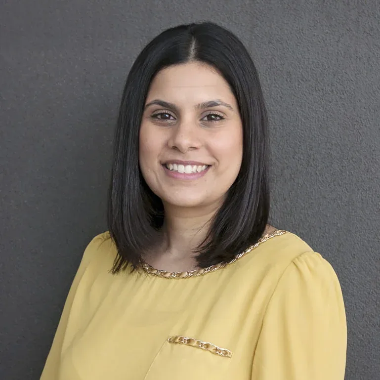 Dr Yasmin Esat